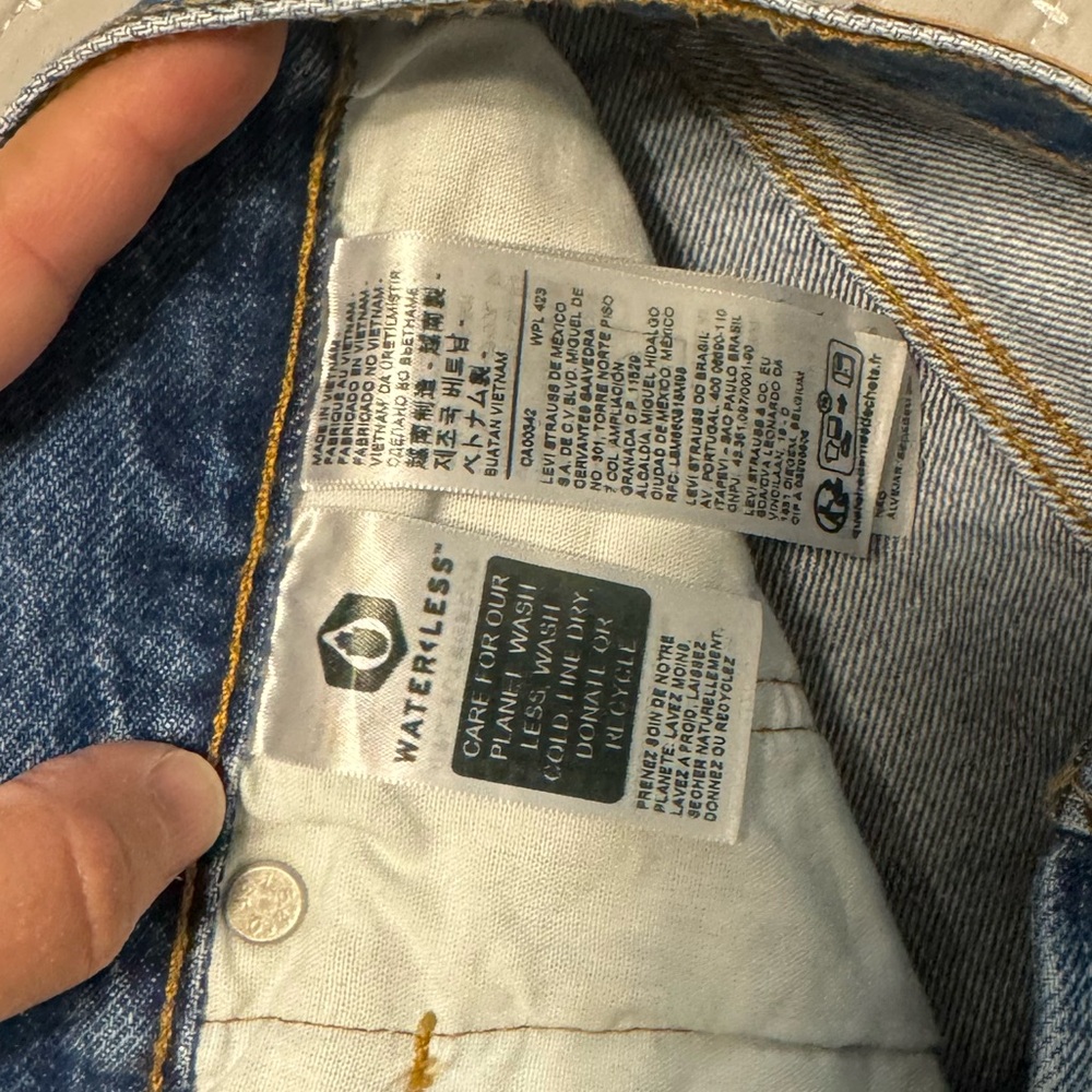Levi’s 501 shorts - Picture 4 of 7